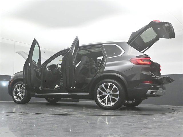 Used 2021 BMW X5 xDrive40i w/ Convenience Package image 47
