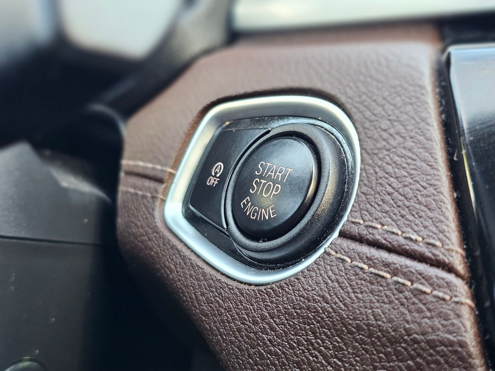 Used 2020 BMW X1 sDrive28i w/ Convenience Package image 16