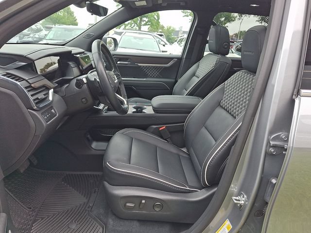 Used 2026 GMC Acadia Denali FWD image 13