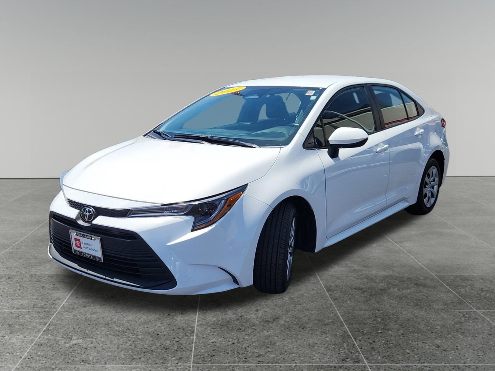 Certified 2025 Toyota Corolla LE FWD image 3