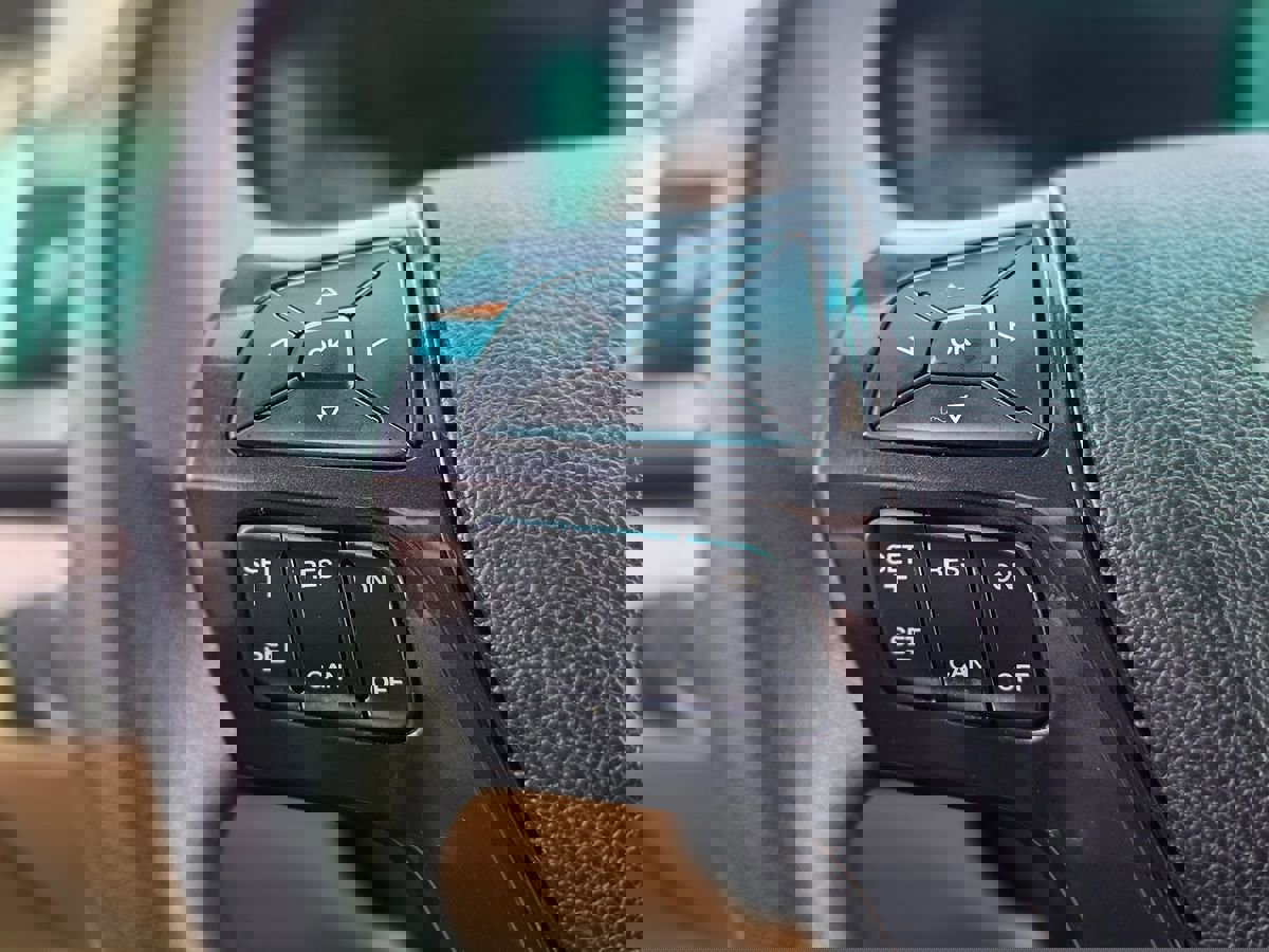 Used 2016 Ford Explorer FWD image 33