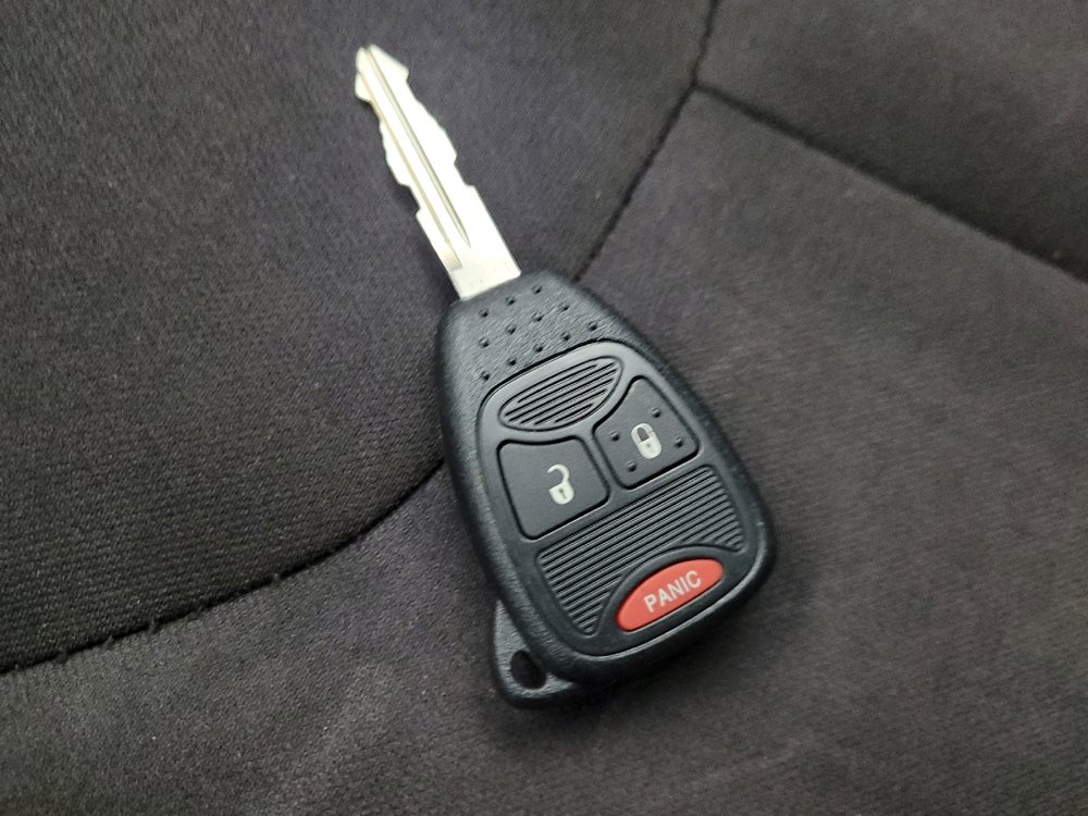 Used 2014 Jeep Wrangler Unlimited Sport w/ Connectivity Group AWD/4WD image 32