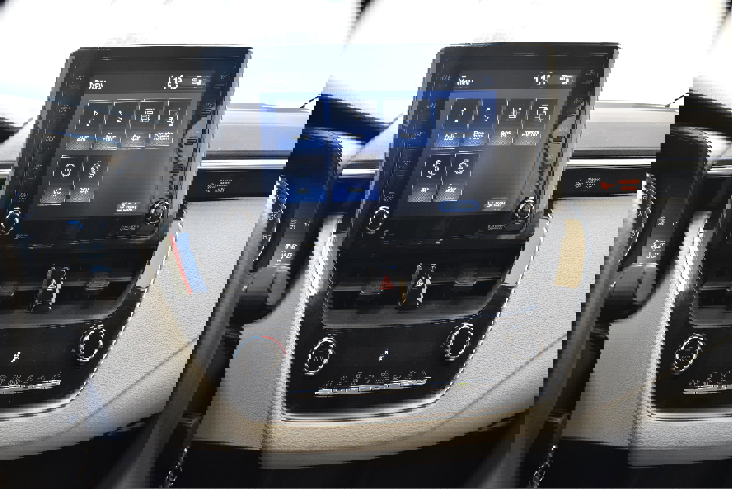 Used 2022 Toyota Corolla LE image 34