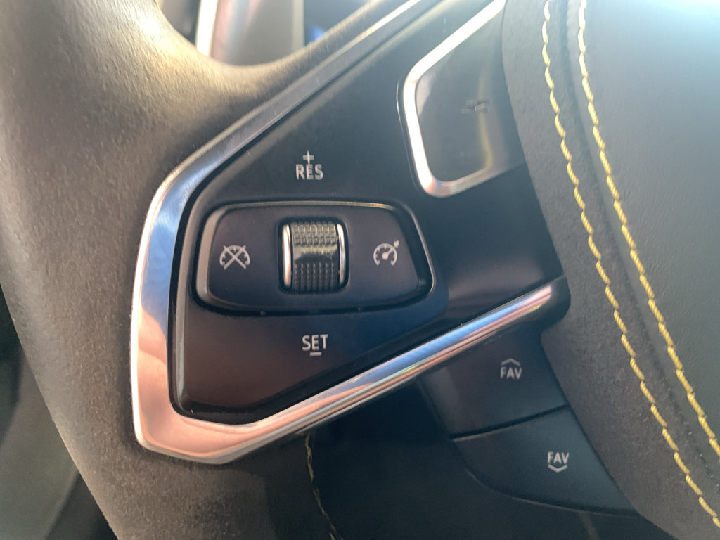 Used 2022 Chevrolet Corvette Stingray Premium Conv w/ Battery Protection Package RWD image 19