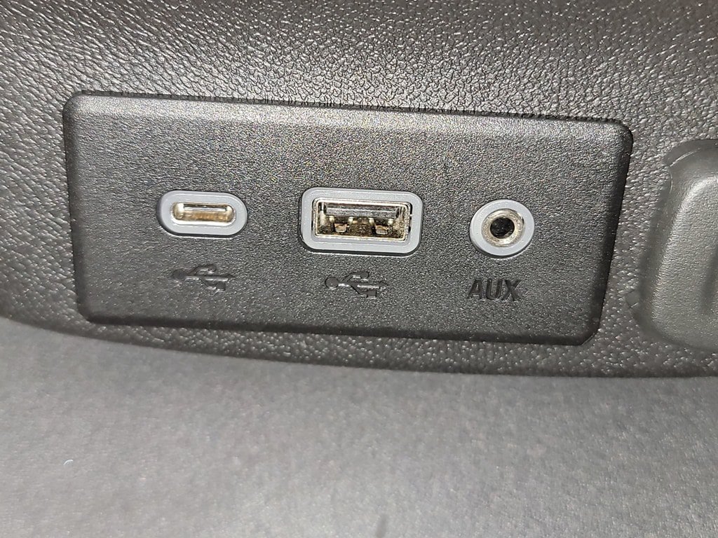 Used 2021 Chevrolet Malibu LS FWD image 21