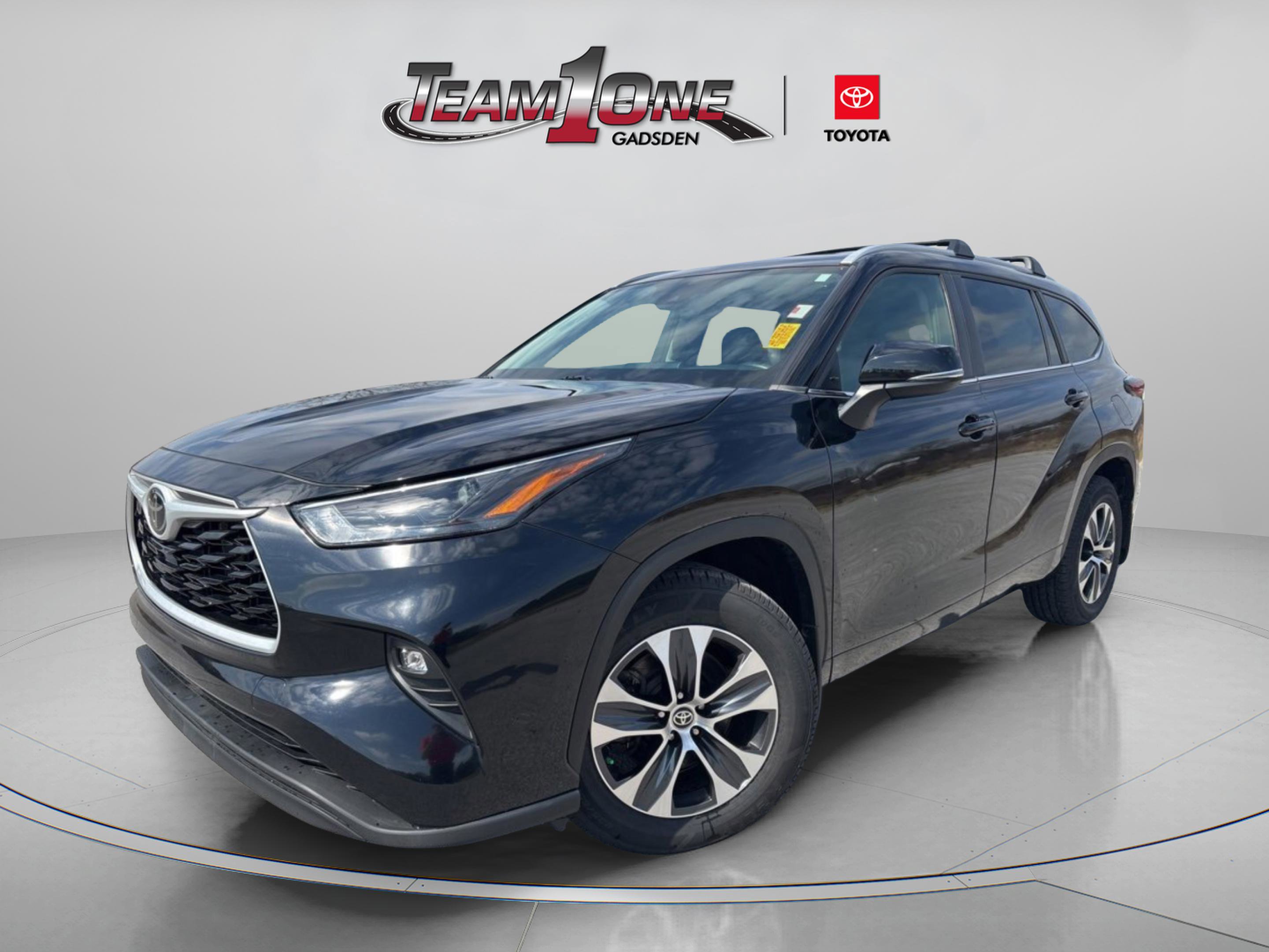 Certified 2024 Toyota Highlander XLE image 5