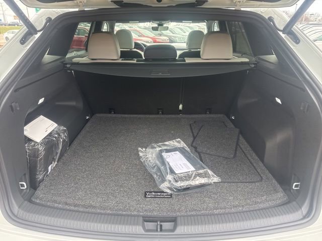 New 2026 Volkswagen Atlas Cross Sport SEL Premium R-Line image 23