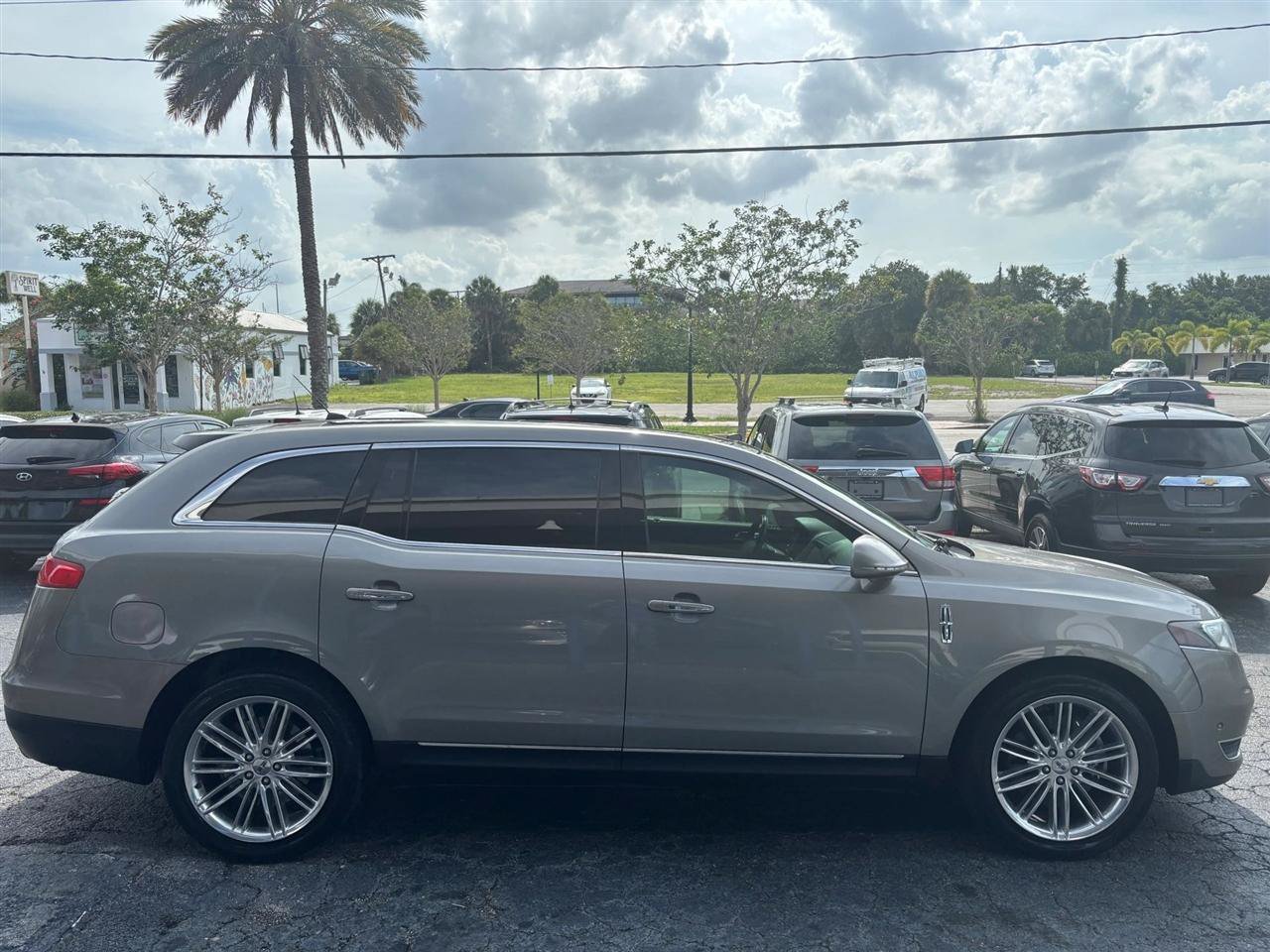 Used 2015 Lincoln MKT AWD w/ Equipment Group 201A image 6