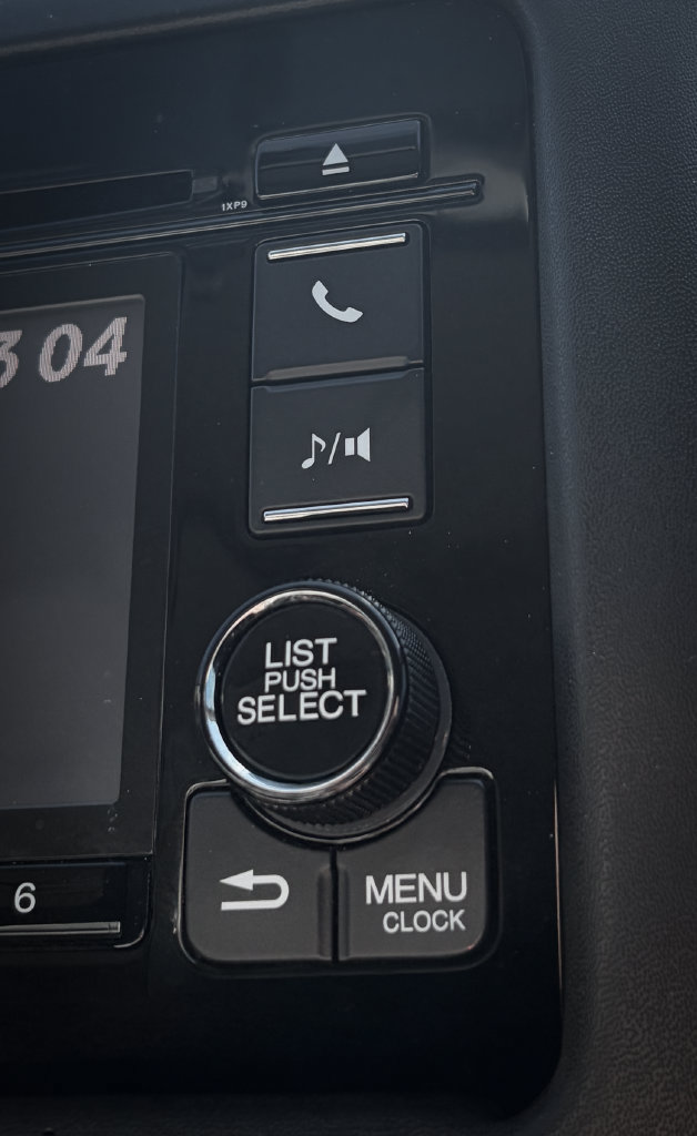 Used 2018 Honda HR-V LX image 11