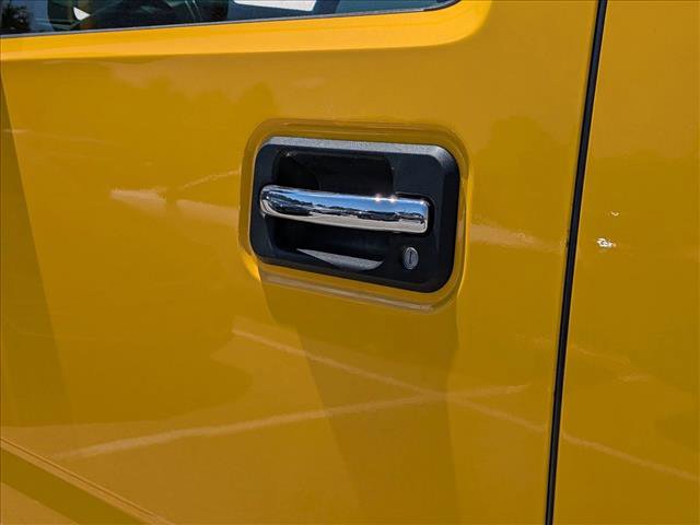 Used 2005 HUMMER H2 w/ Preferred Equipment Group AWD/4WD image 14