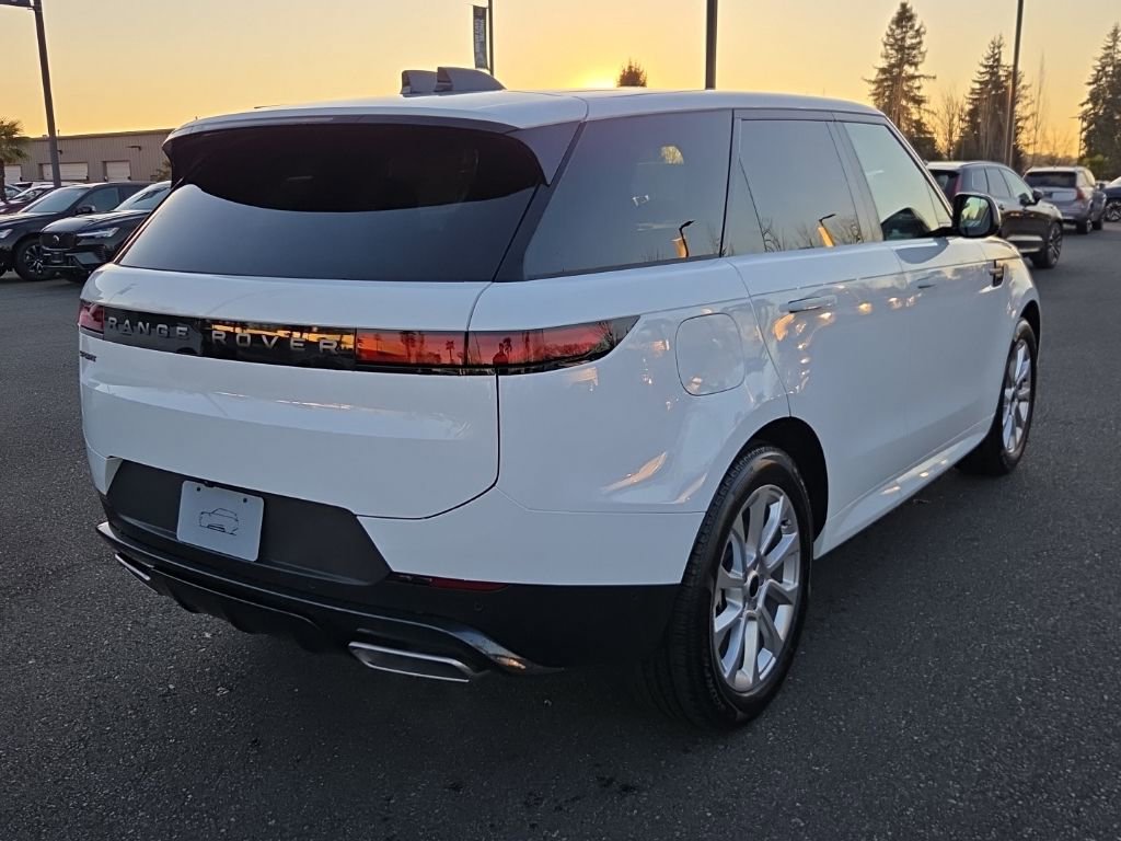 New 2026 Land Rover Range Rover Sport SE image 7