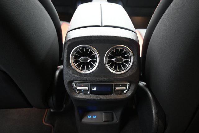 Used 2025 Mercedes-Benz G 63 AMG 4MATIC w/ AMG Night Package Plus image 29