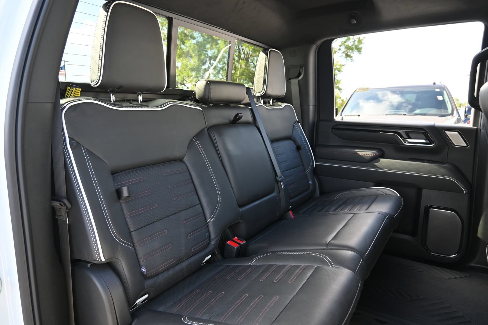 Certified 2026 GMC Sierra 2500 AT4X w/ AT4X AEV Edition AWD/4WD image 23