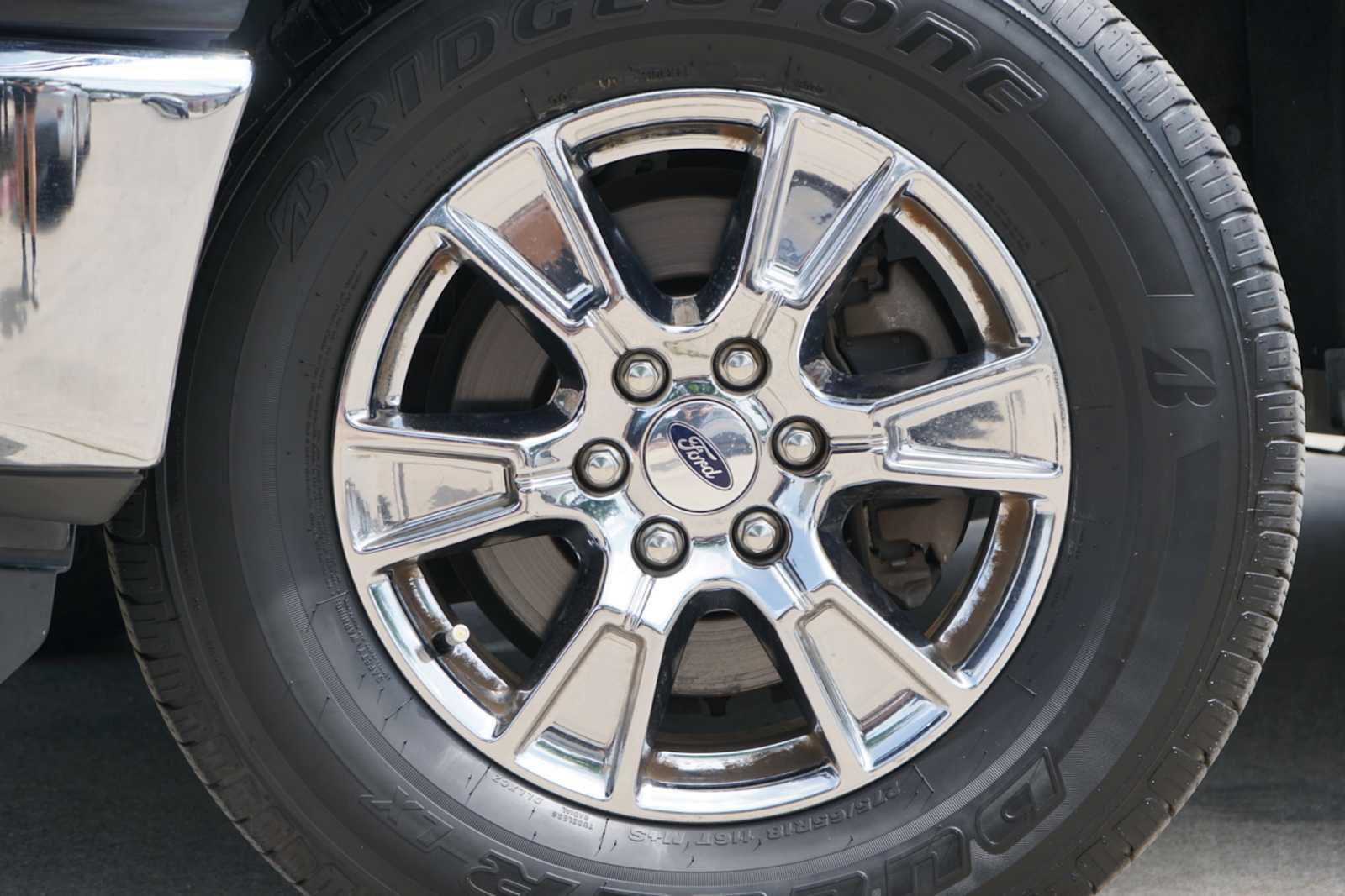 Used 2015 Ford F150 XLT w/ Equipment Group 301A Mid RWD image 2