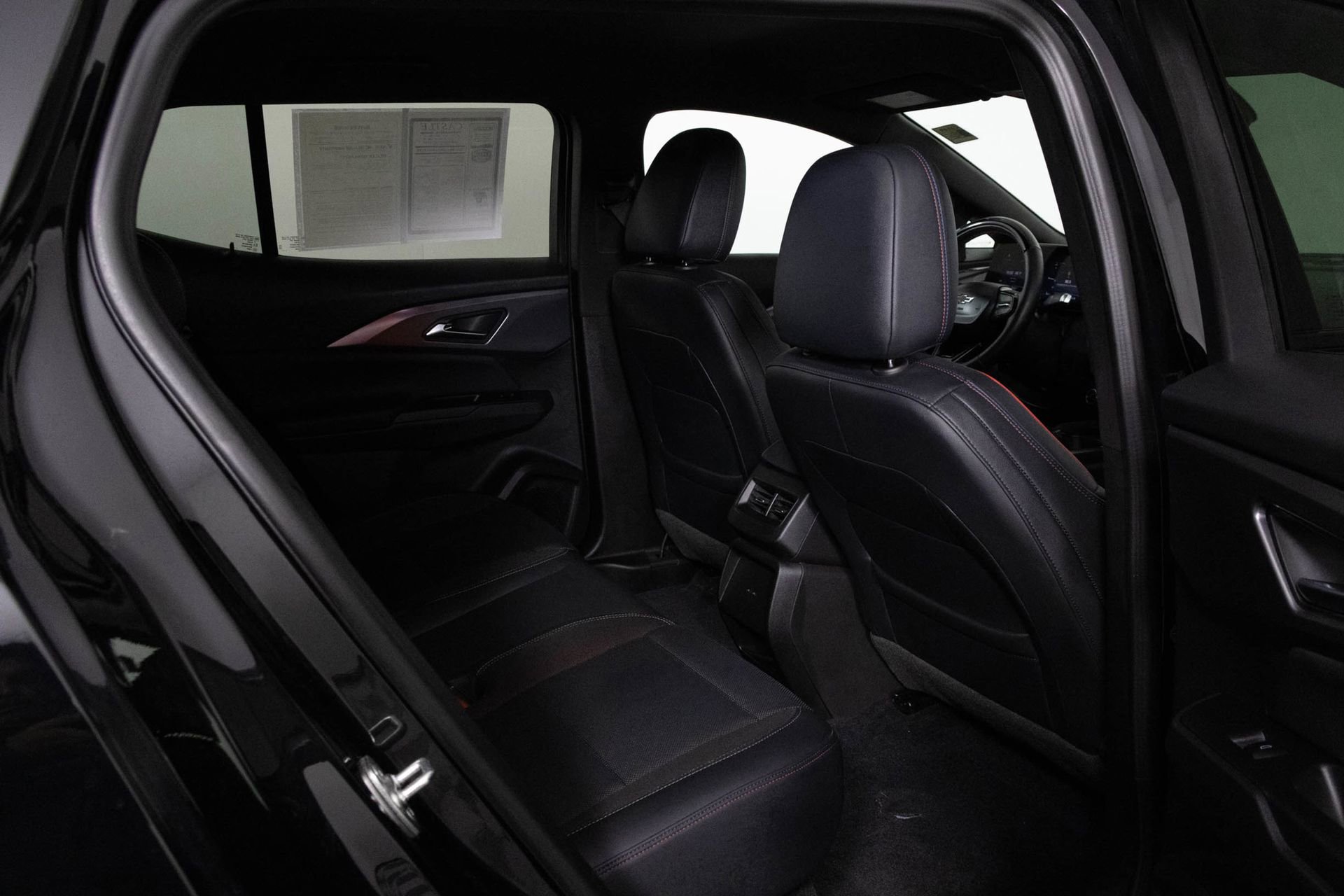 Certified 2024 Chevrolet Equinox EV RS image 37