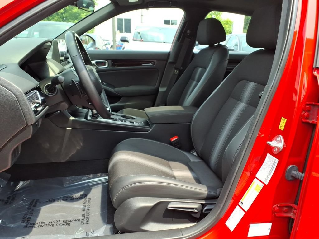 Used 2025 Honda Civic Sport image 14