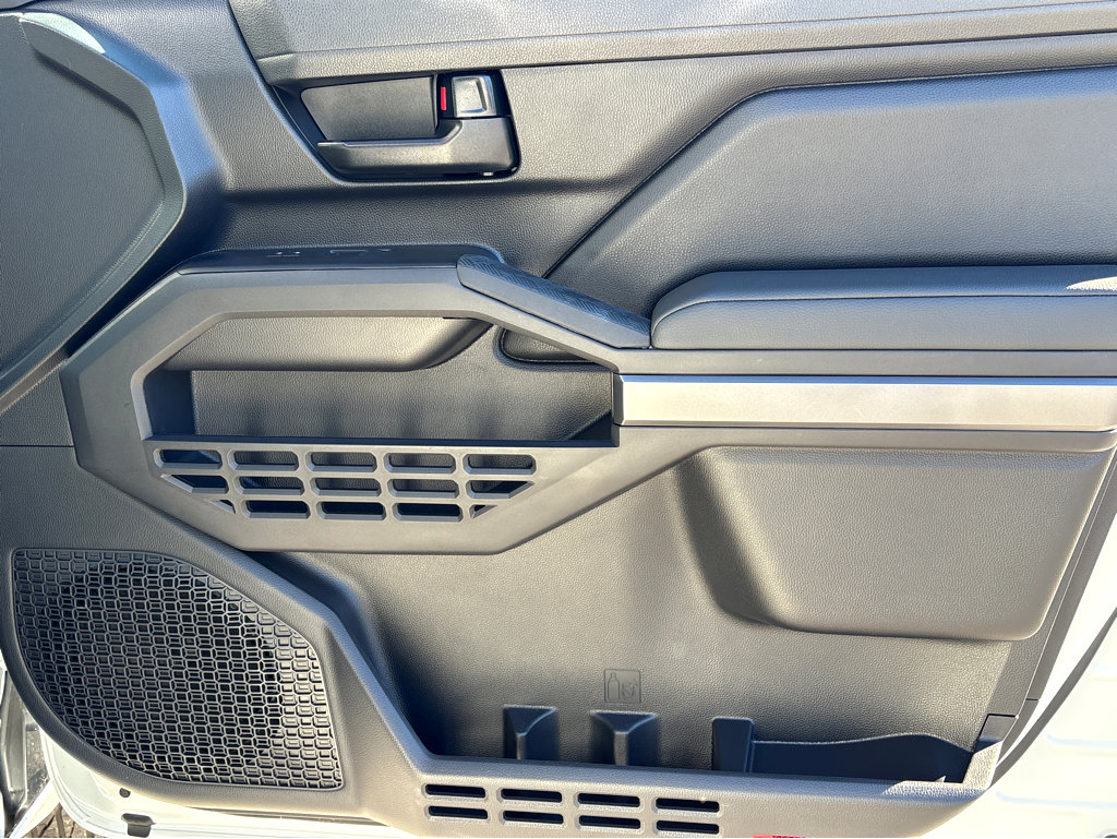 Used 2025 Toyota Tacoma SR5 image 12