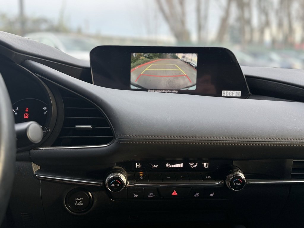 Used 2020 MAZDA MAZDA3 Premium image 32