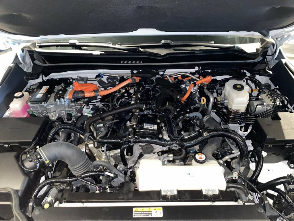 Used 2025 Toyota Tacoma TRD Sport w/ TRD Sport Premium Package AWD/4WD image 9