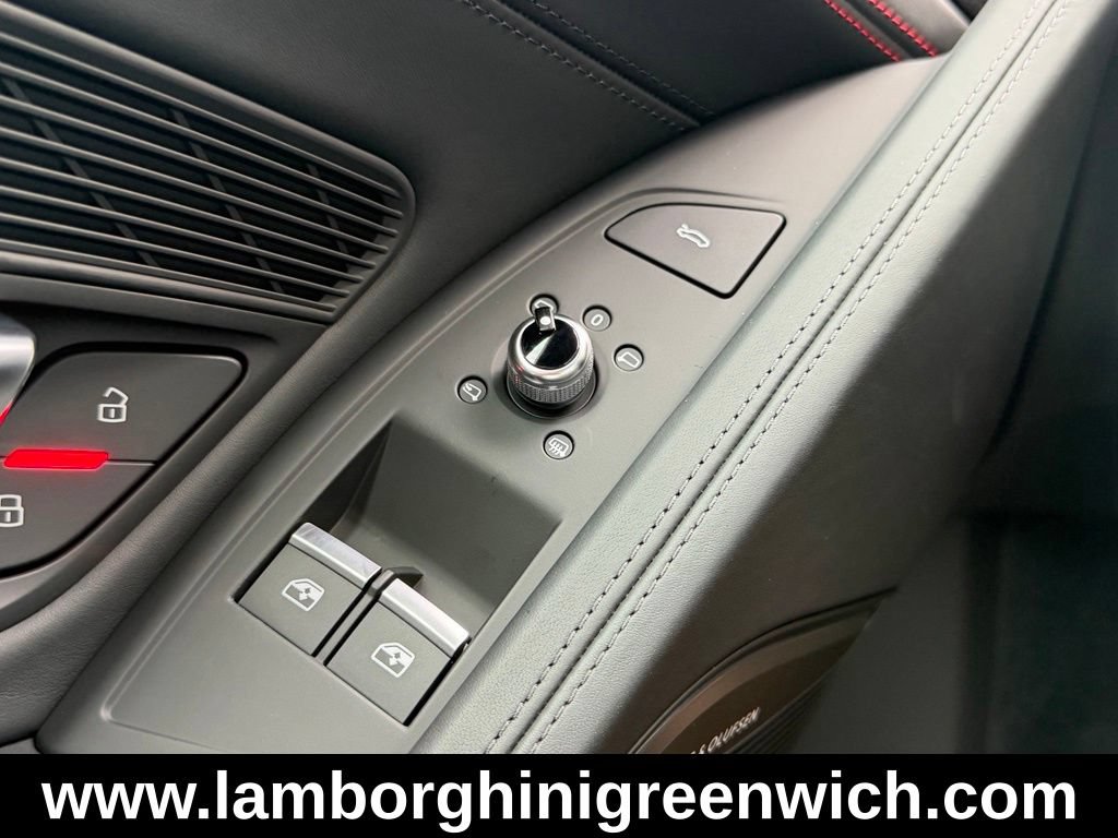 Used 2023 Audi R8 V10 performance RWD image 37