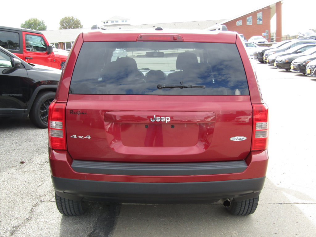 Used 2015 Jeep Patriot High Altitude AWD/4WD image 4