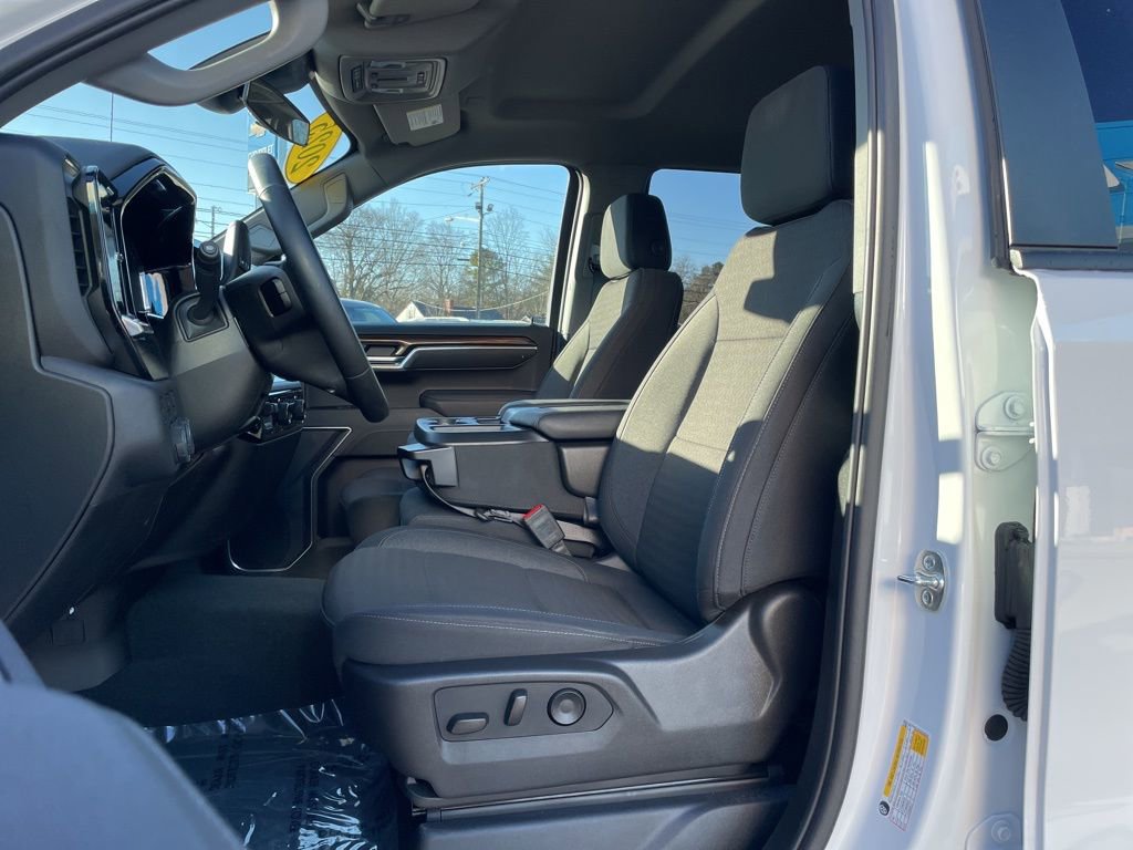 Used 2025 Chevrolet Silverado 1500 LT w/ All Star Edition Plus image 4