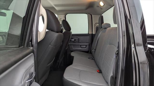 Used 2024 RAM 1500 Classic SLT AWD/4WD image 17