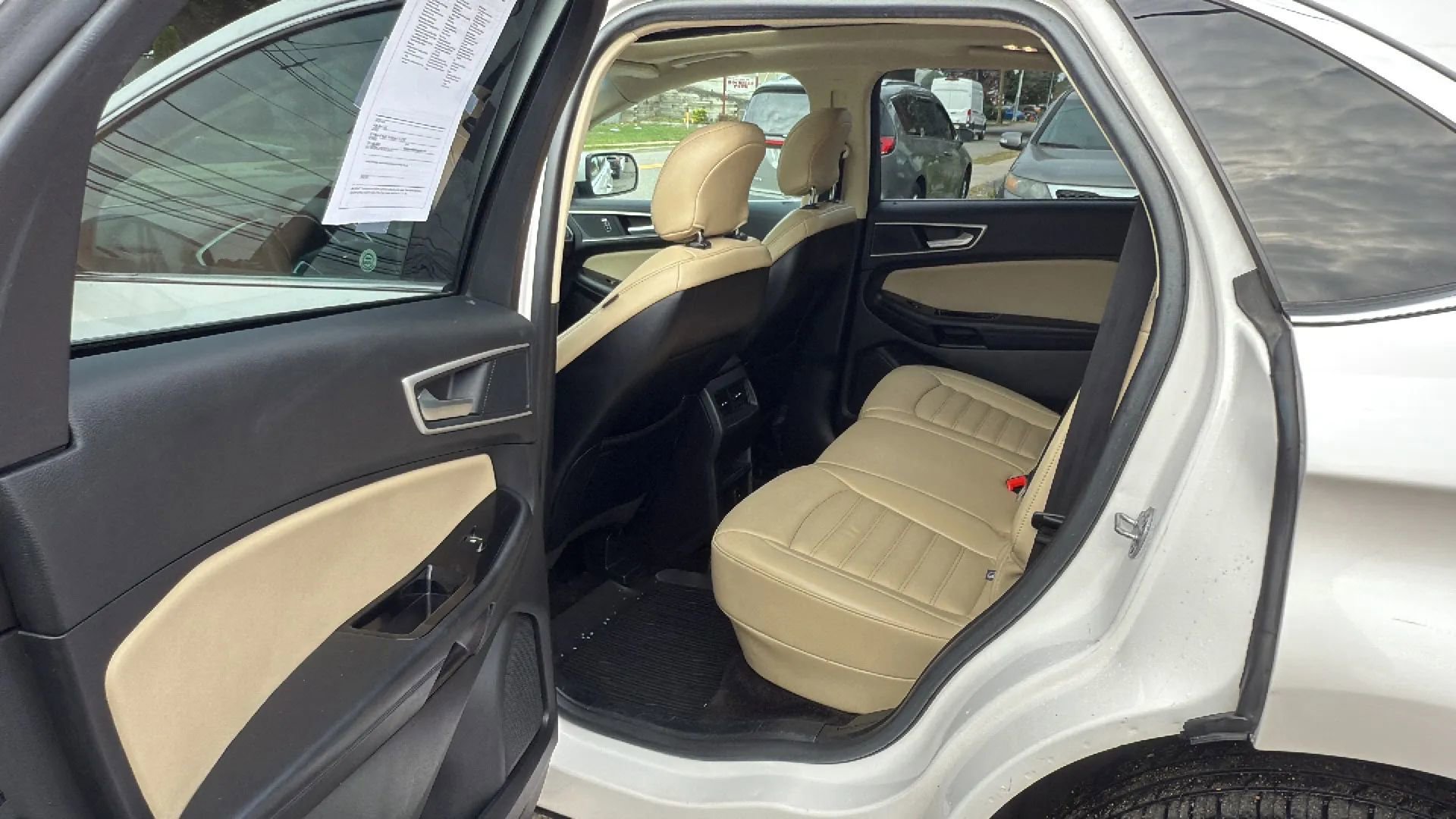 Used 2018 Ford Edge SEL w/ Equipment Group 201A image 28