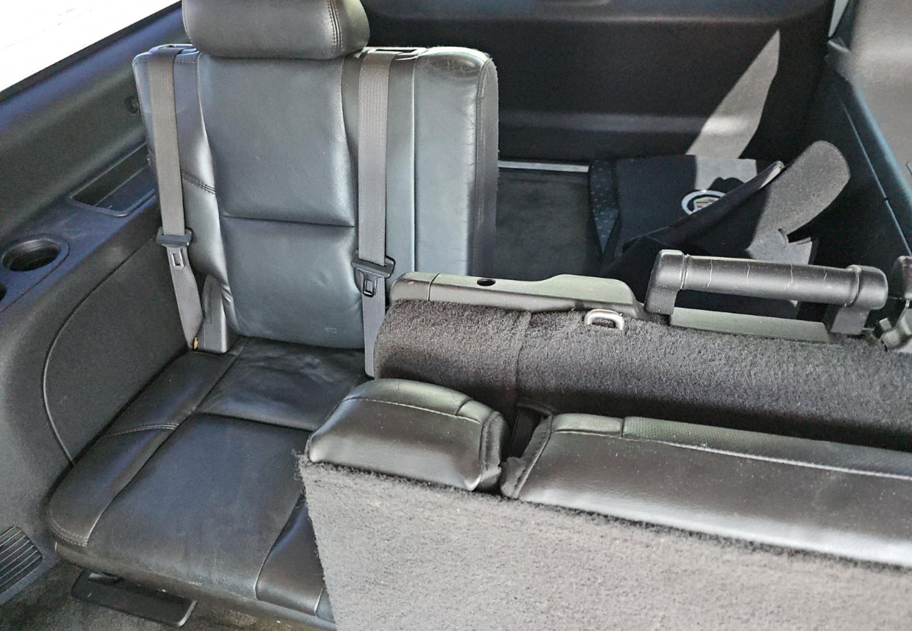 Used 2007 Cadillac Escalade ESV AWD w/ Information Package image 13