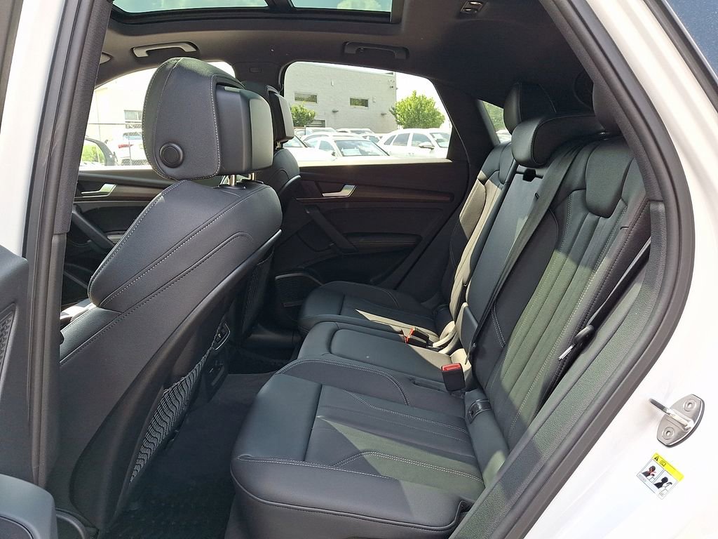 Used 2023 Audi Q5 2.0T Premium Plus w/ Premium Plus Package AWD/4WD image 17