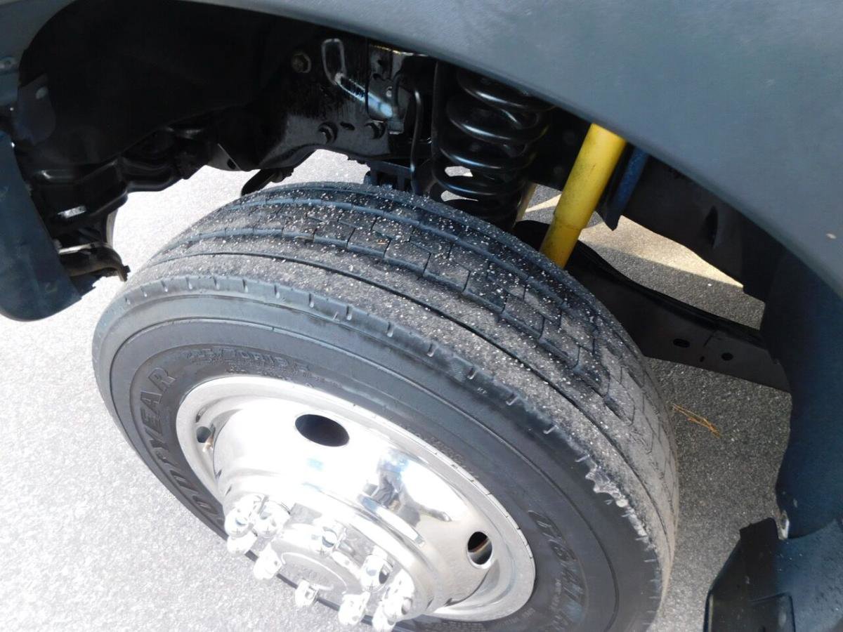 Used 2011 Ford F550 2WD Regular Cab Super Duty w/ PWR Equipment Group image 14