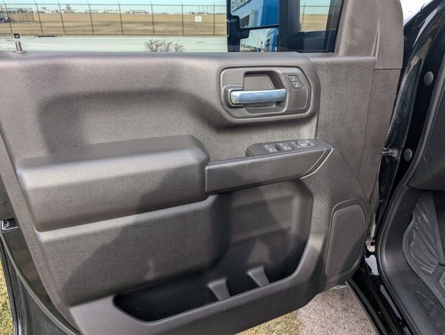Used 2024 Chevrolet Silverado 2500 Custom w/ Custom Value Package image 11