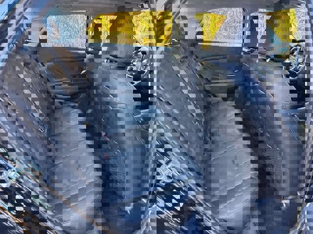 Certified 2023 Hyundai Elantra Limited w/ Preferred Accessory Package image 11