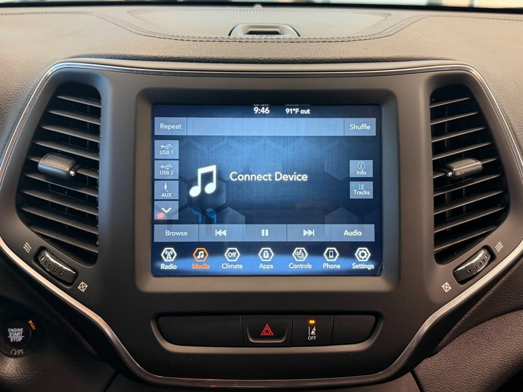 Used 2022 Jeep Cherokee Latitude Lux AWD/4WD image 19