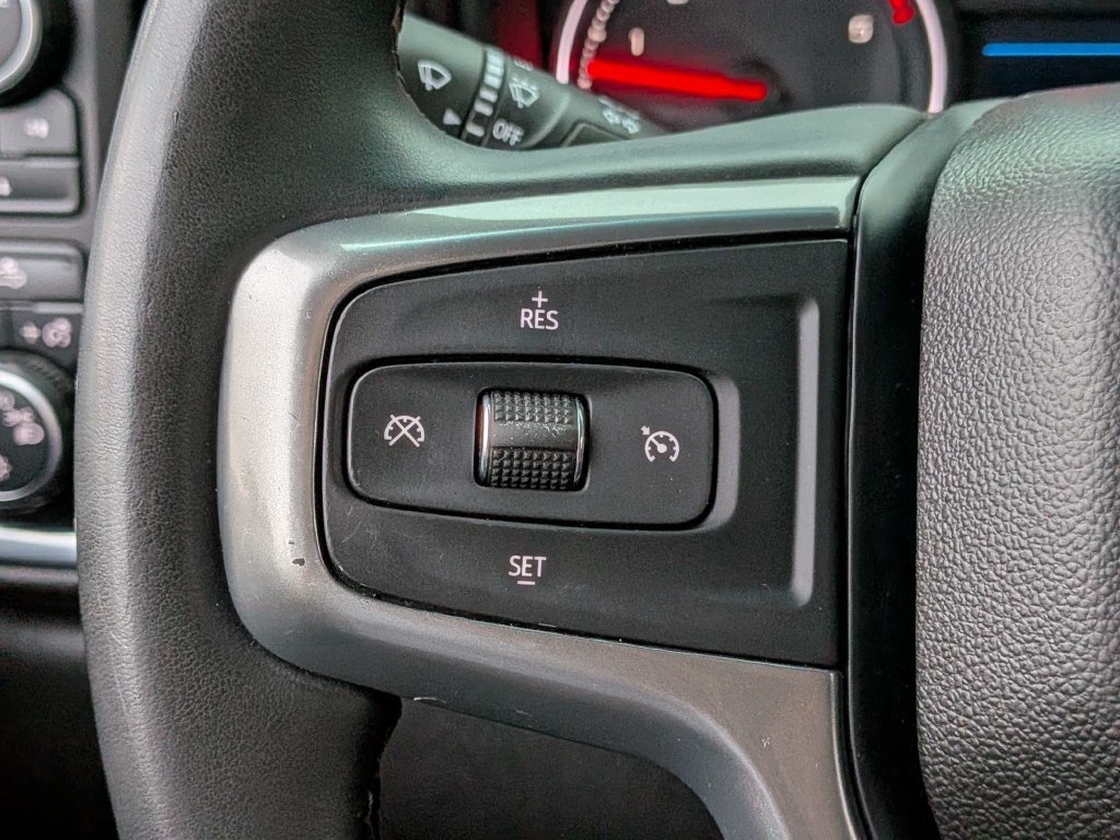 Used 2023 Chevrolet Silverado 2500 LT AWD/4WD image 26