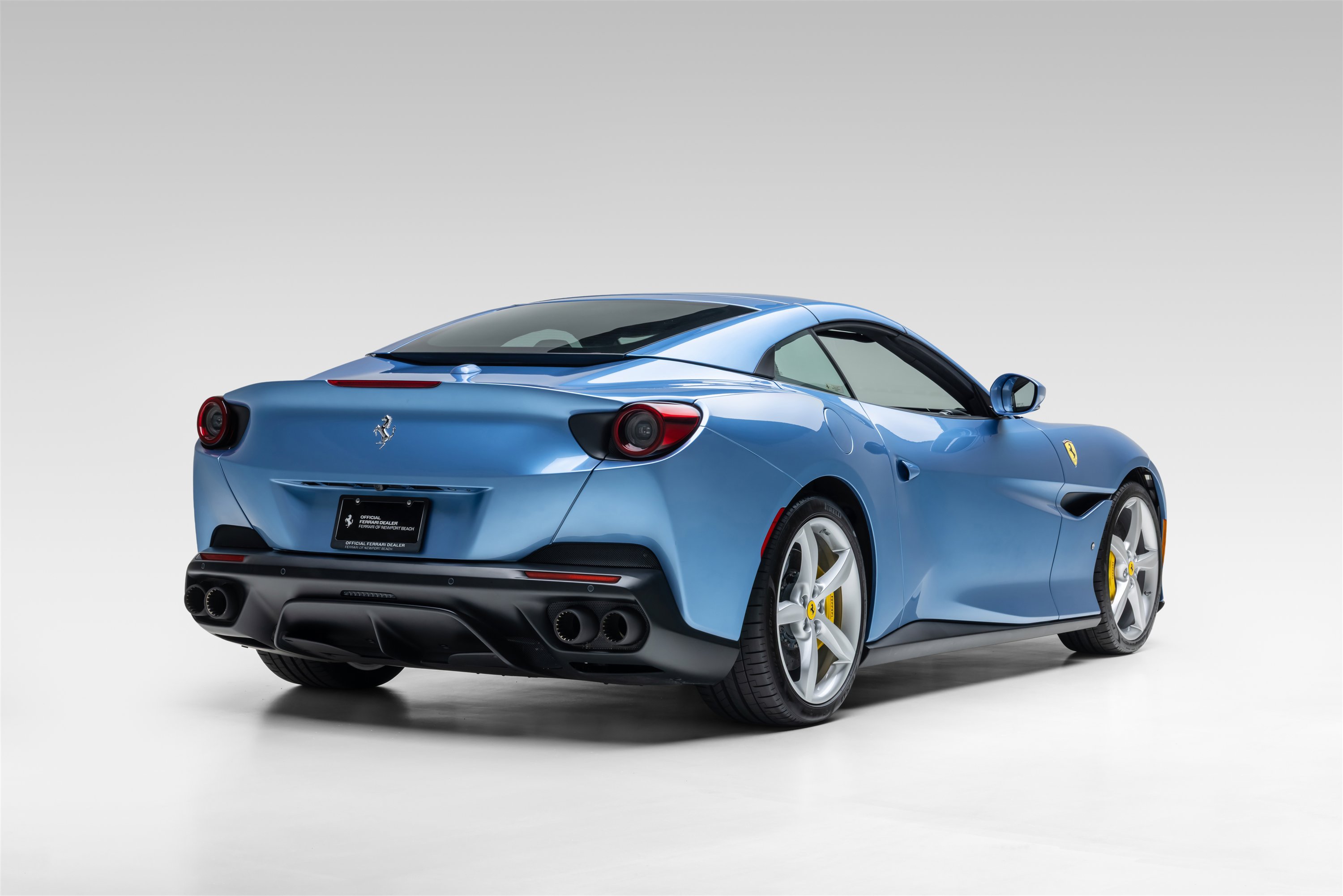 Certified 2020 Ferrari Portofino RWD image 3