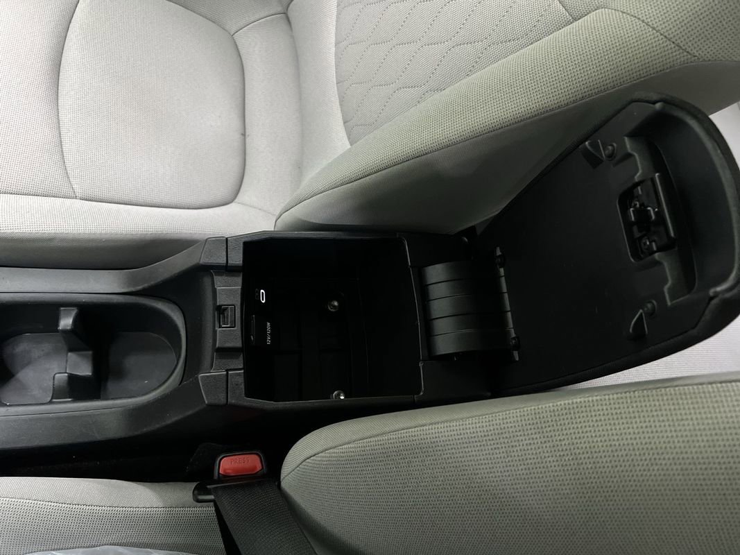 Used 2025 Toyota Corolla Cross L FWD image 23