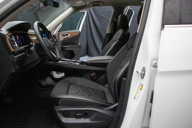 Used 2024 Volkswagen Atlas SE image 29