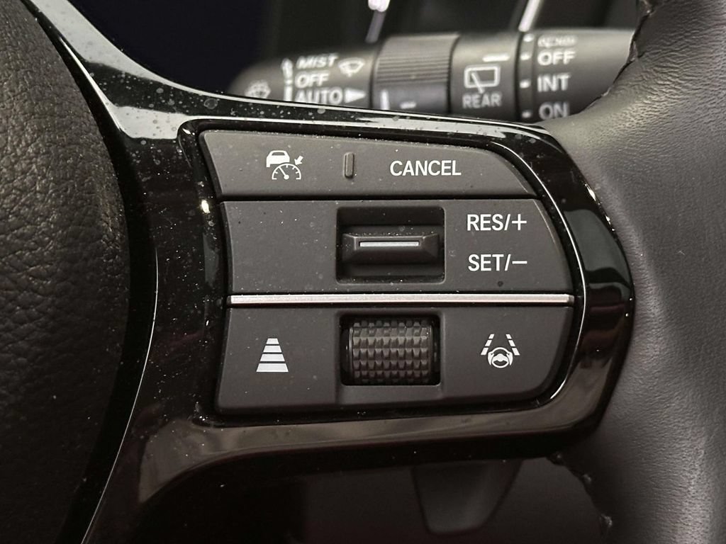 Used 2023 Honda Pilot Elite image 25