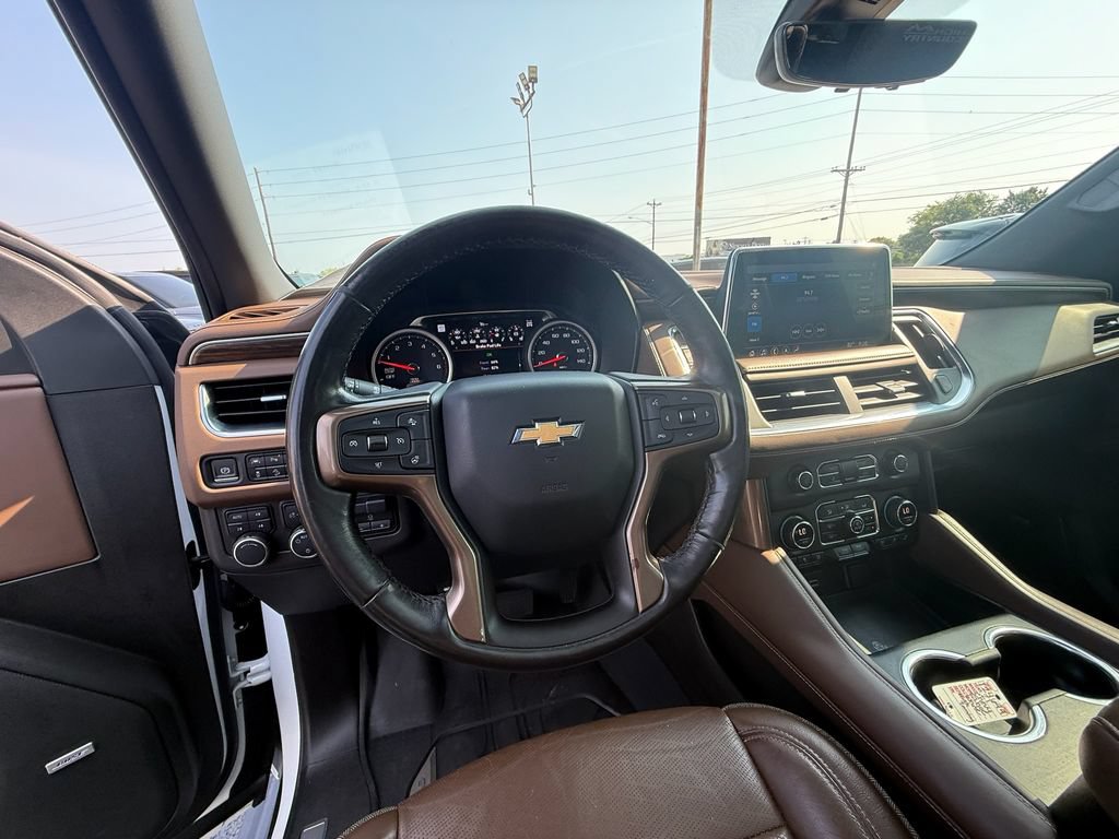 Used 2021 Chevrolet Tahoe High Country w/ Premium Package AWD/4WD image 18
