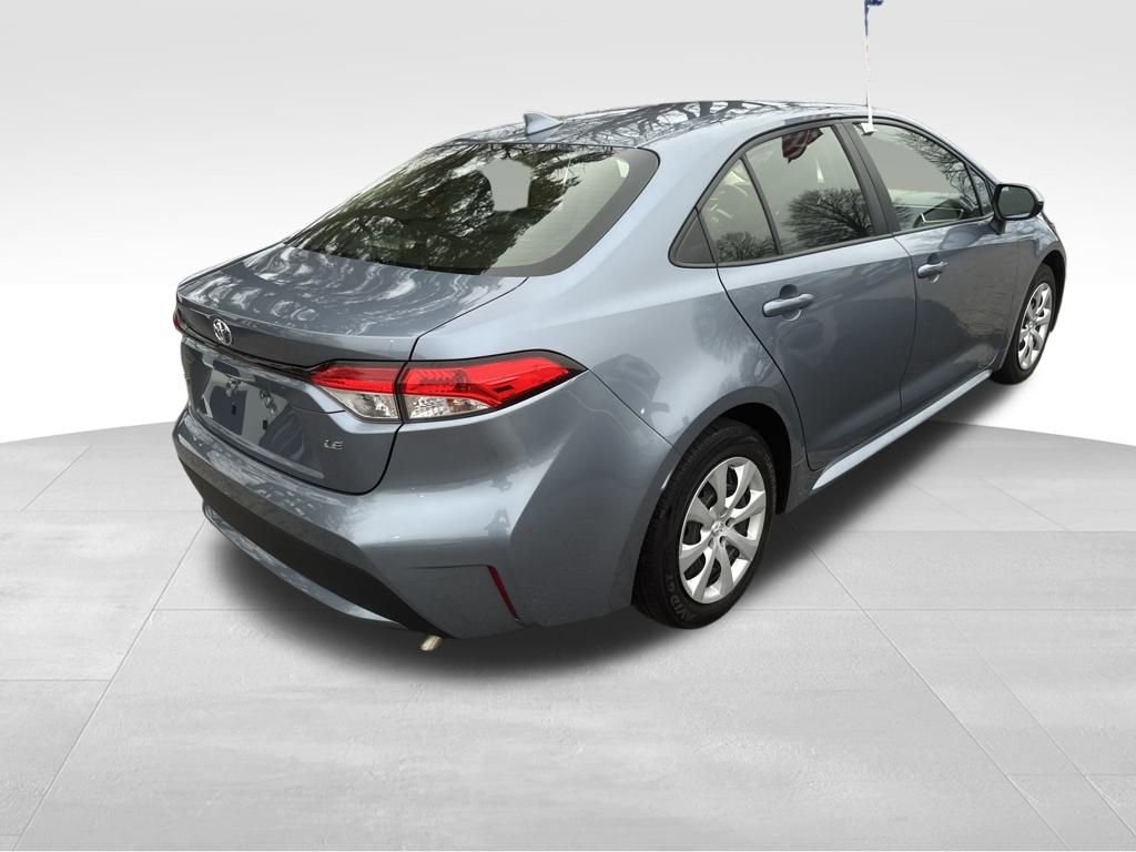 Used 2022 Toyota Corolla LE image 18