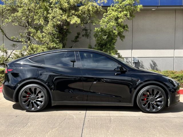 Used 2022 Tesla Model Y Performance image 3