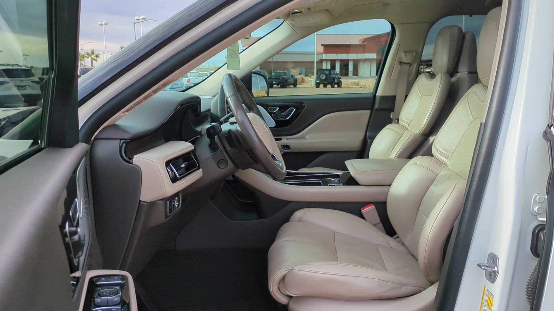 Used 2021 Lincoln Aviator Reserve w/ Equipment Group 202A image 16