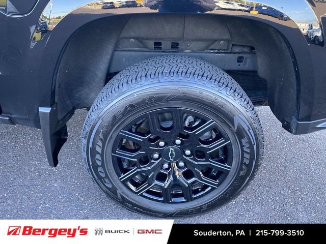 Used 2025 Chevrolet Colorado W/T w/ WT Custom Package AWD/4WD image 37