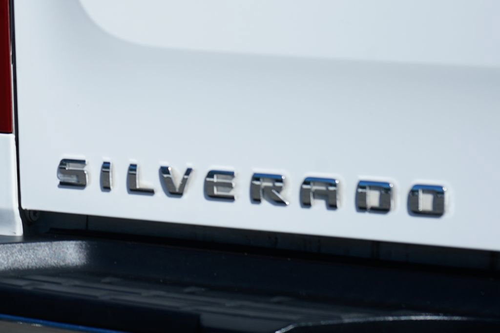Used 2014 Chevrolet Silverado 2500 LT w/ Custom Sport Truck Package AWD/4WD image 46