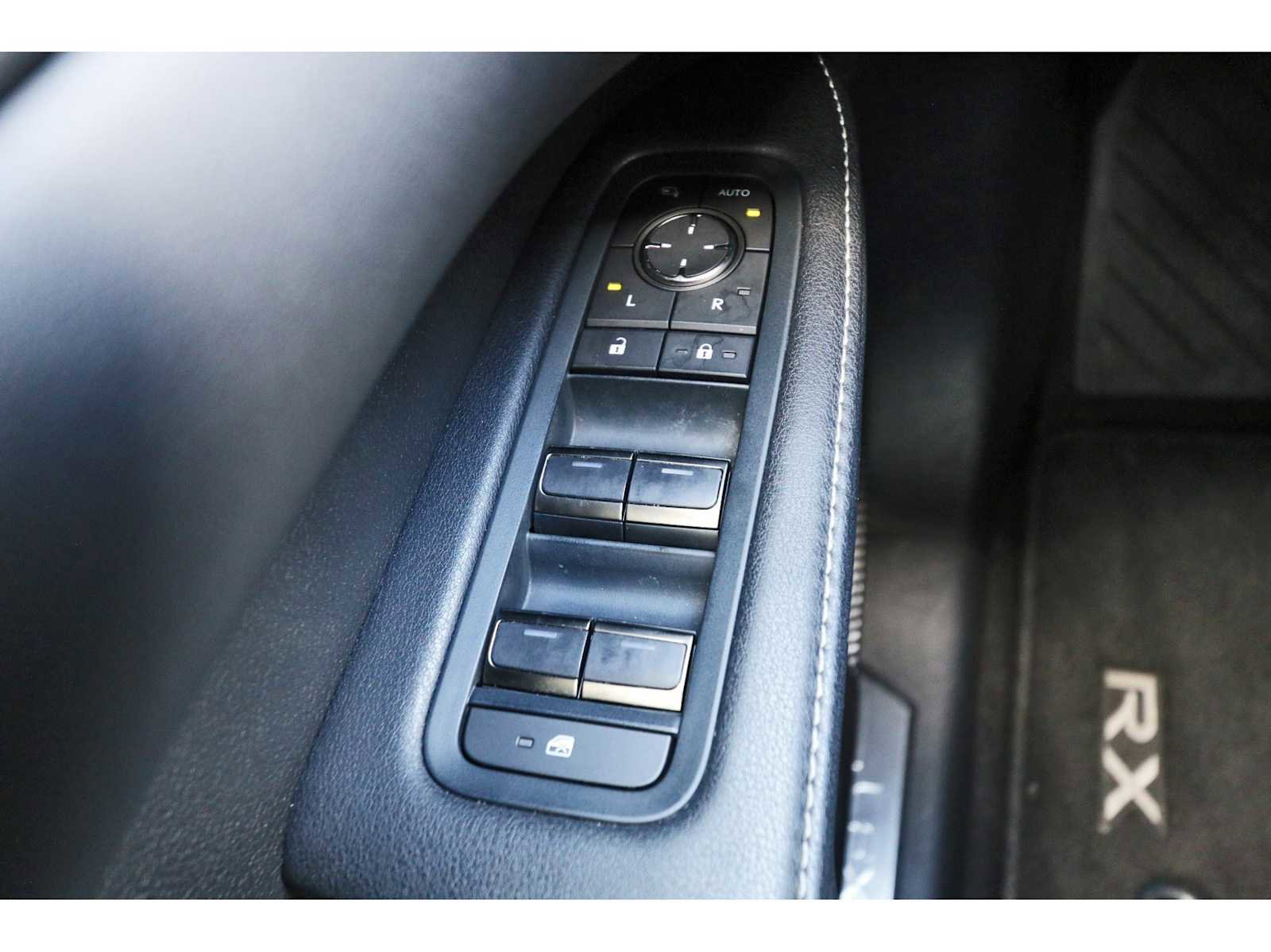 Used 2024 Lexus RX 350 FWD w/ Technology Package image 20