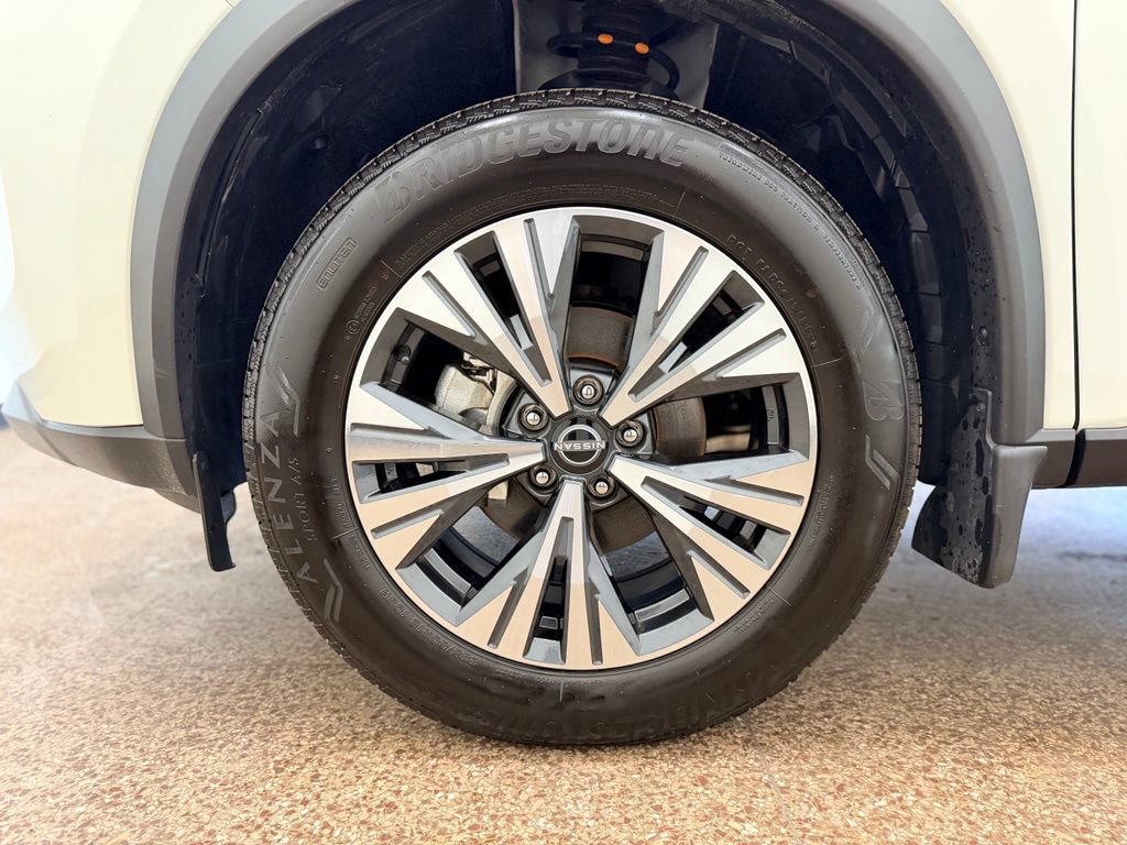 Used 2023 Nissan Rogue SV AWD/4WD image 28
