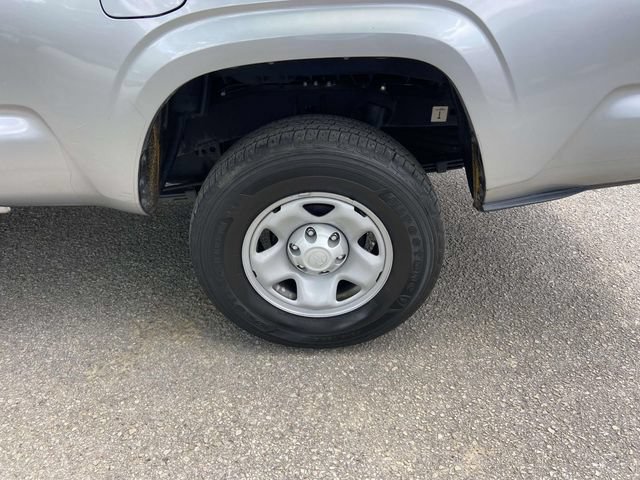 Used 2022 Toyota Tacoma SR RWD image 13