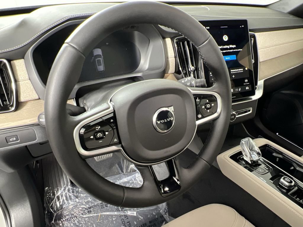 Certified 2026 Volvo XC90 B5 Core AWD/4WD image 13