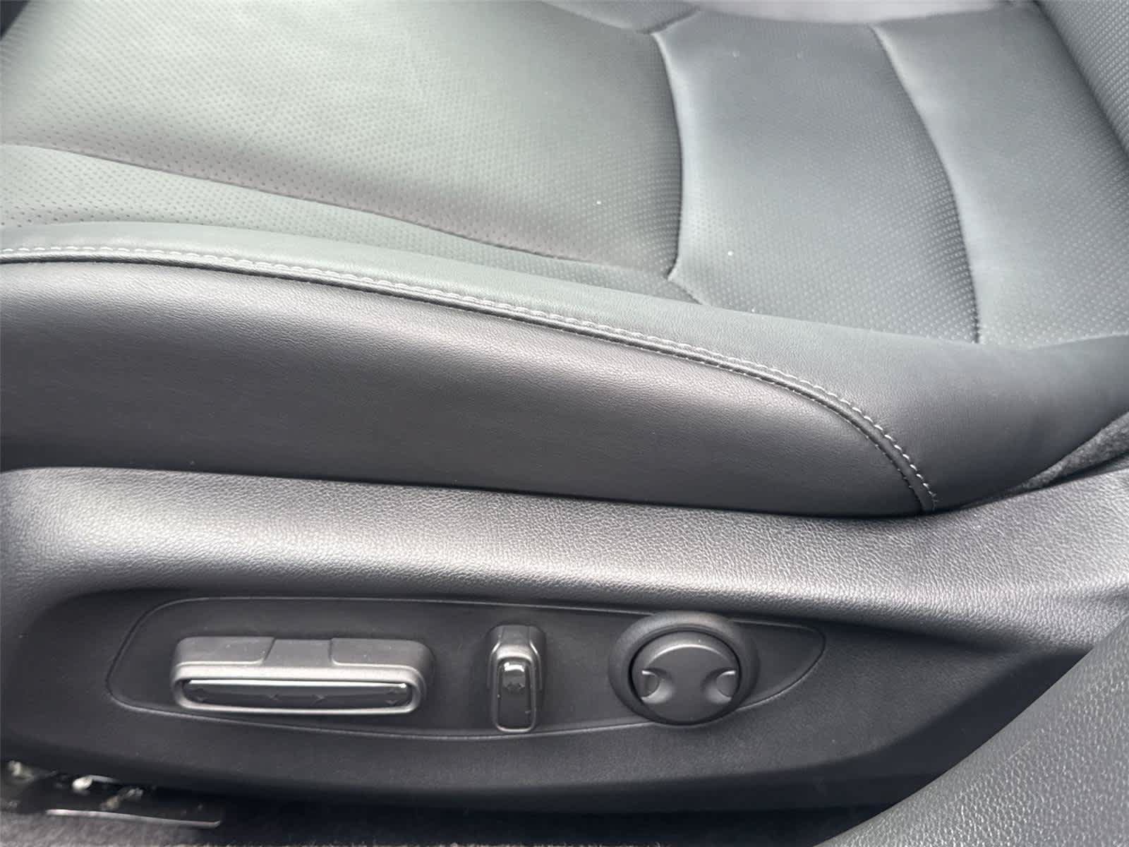 Used 2025 Honda Accord EX-L image 14